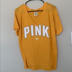 VICTORIA SECRET PINK T SHIRT